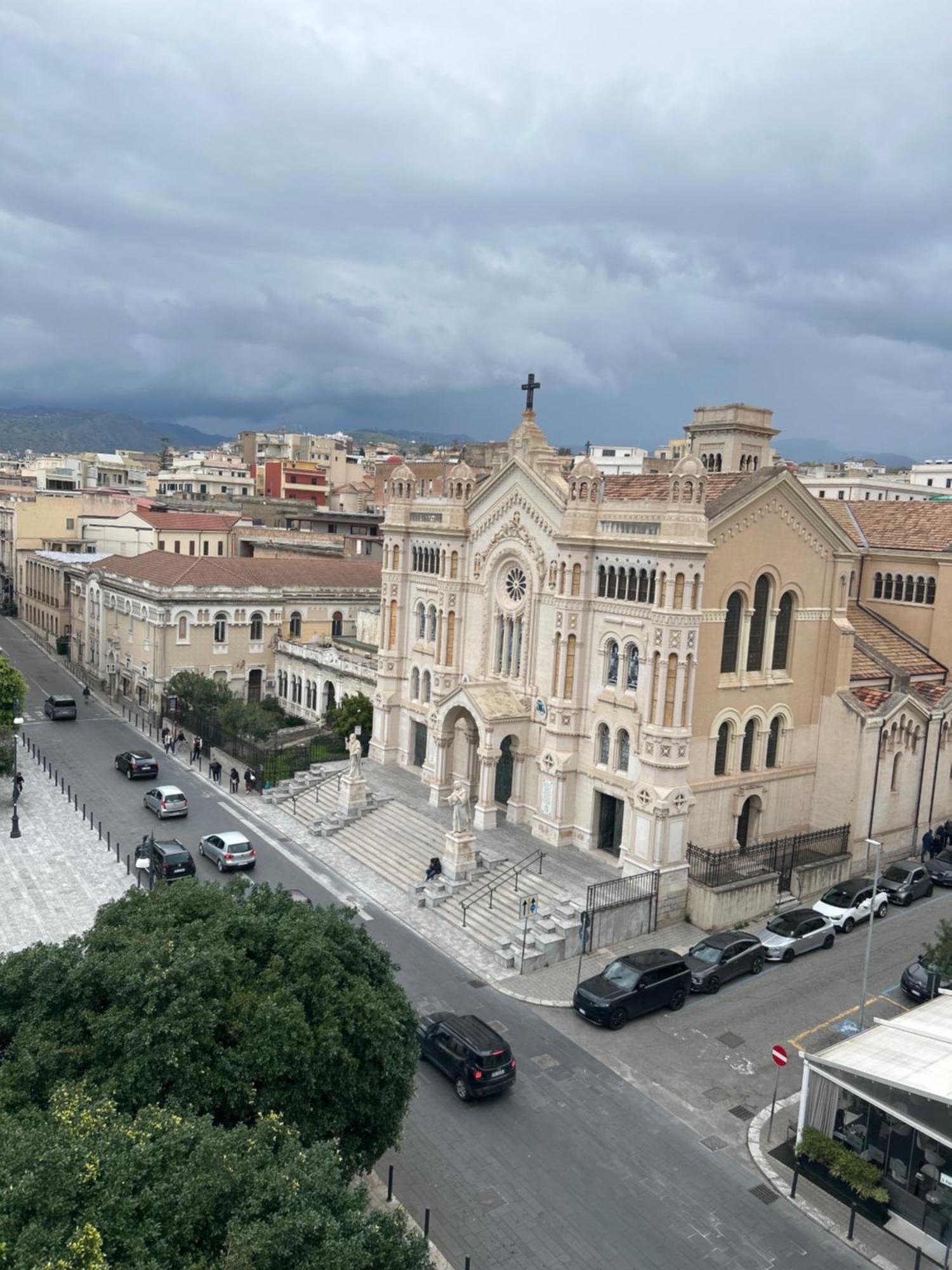 Le Royal Hotel Reggio di Calabria Exterior photo